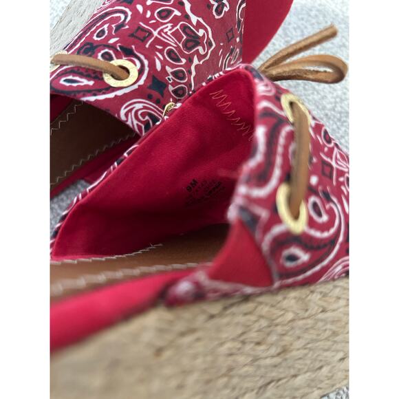 Sperry Boat Shoe Red Bandanna Paisley Print Leather Tie Espadrilles 90s Y2K 9 - Picture 4 of 6